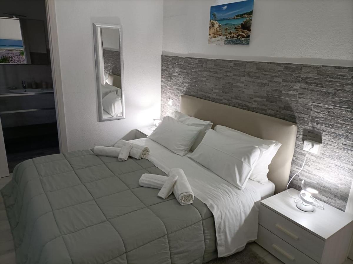 The Sunset Hotell San Teodoro  Eksteriør bilde